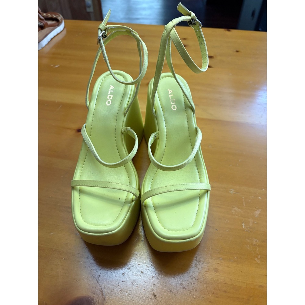 Aldo Kasie Wedge Sandals Lime Yellow Strappy Platform Square Toe Heels 7.5